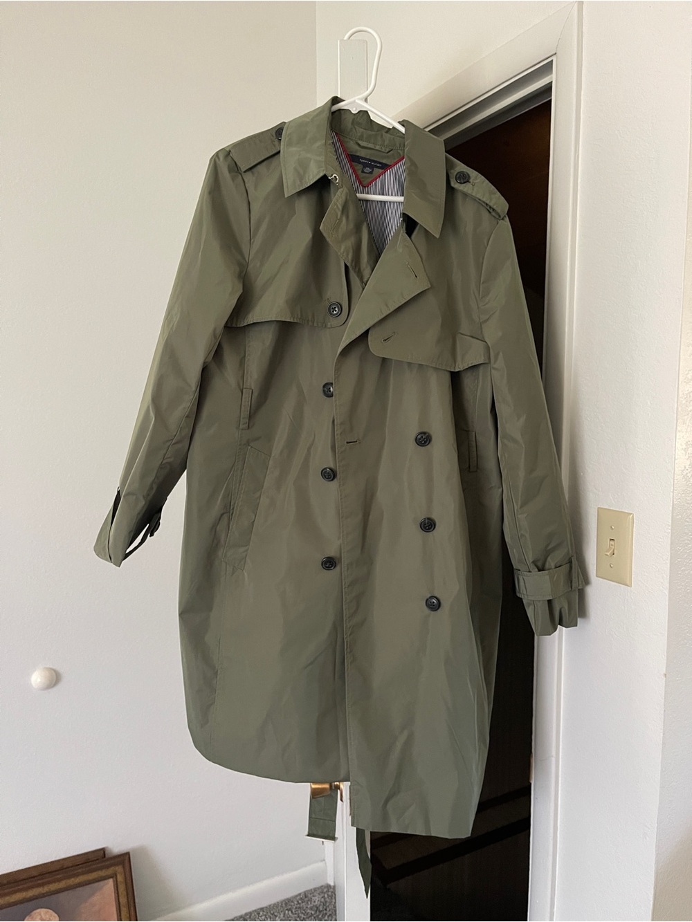 Men's Olive Green Trench Coat - Classic Double-Breasted Overcoat Tommy Hilfiger